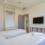 Apartament Ella *