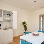 Apartament Ella *